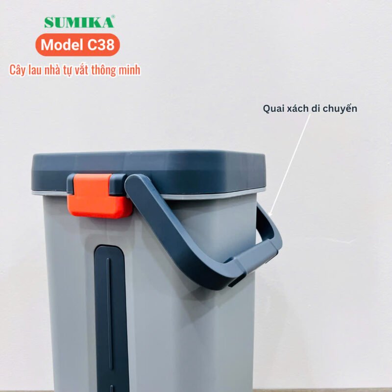 Bộ cây lau nhà SUMIKA C38 là một sản phẩm hữu ích và tiện dụng giúp bạn làm sạch sàn nhà một cách nhanh chóng và hiệu quả. Với thiết kế thông minh và chất liệu cao cấp, sản phẩm này chắc chắn sẽ làm hài lòng bạn.