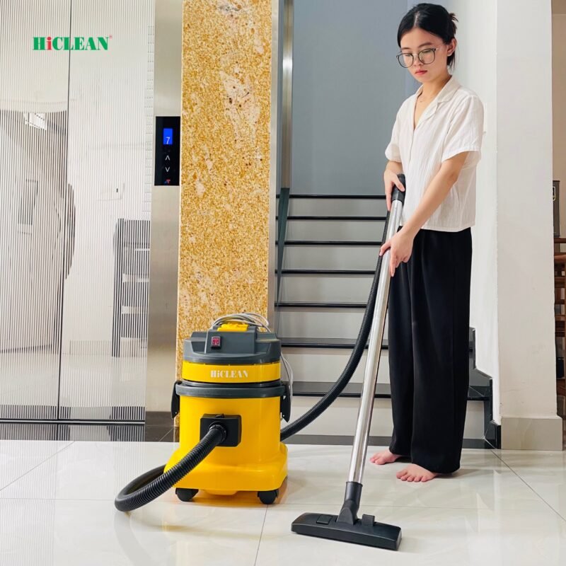 Máy hút bụi HiClean HC15P