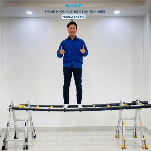 thang nhôm rút đơn Sumika SKS440 là một sản phẩm đáng chú ý trong danh mục thang nhôm, đặc biệt phù hợp cho các công việc gia đình và thương mại. Dưới đây là phân tích chi tiết dựa trên các nguồn thông tin đáng tin cậy, bao gồm hình ảnh sản phẩm và các trang web bán hàng.